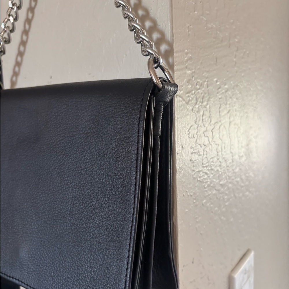( Bolongaro Trevor ) black pebble
Leather shoulder bag - Picture 3 of 14